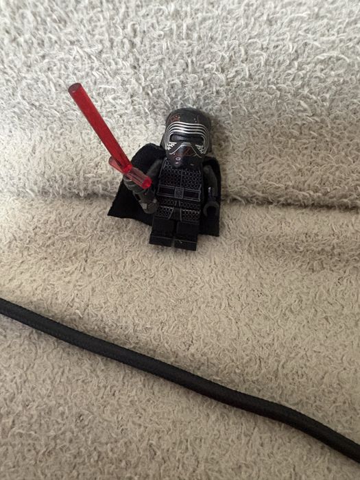 Kylo Ren lego figure
