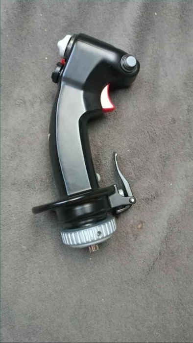 Joystick Thrustmaster HOTAS Warthog FLight Stick do PC Przewodowy