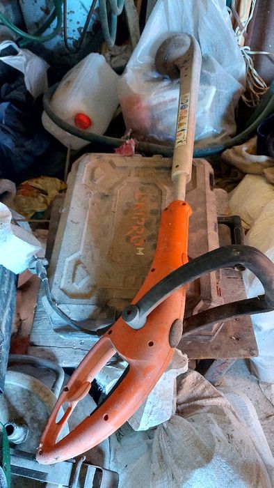 Єлектрокоса ,трімер