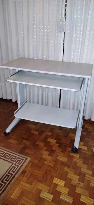 Mesa de secretária