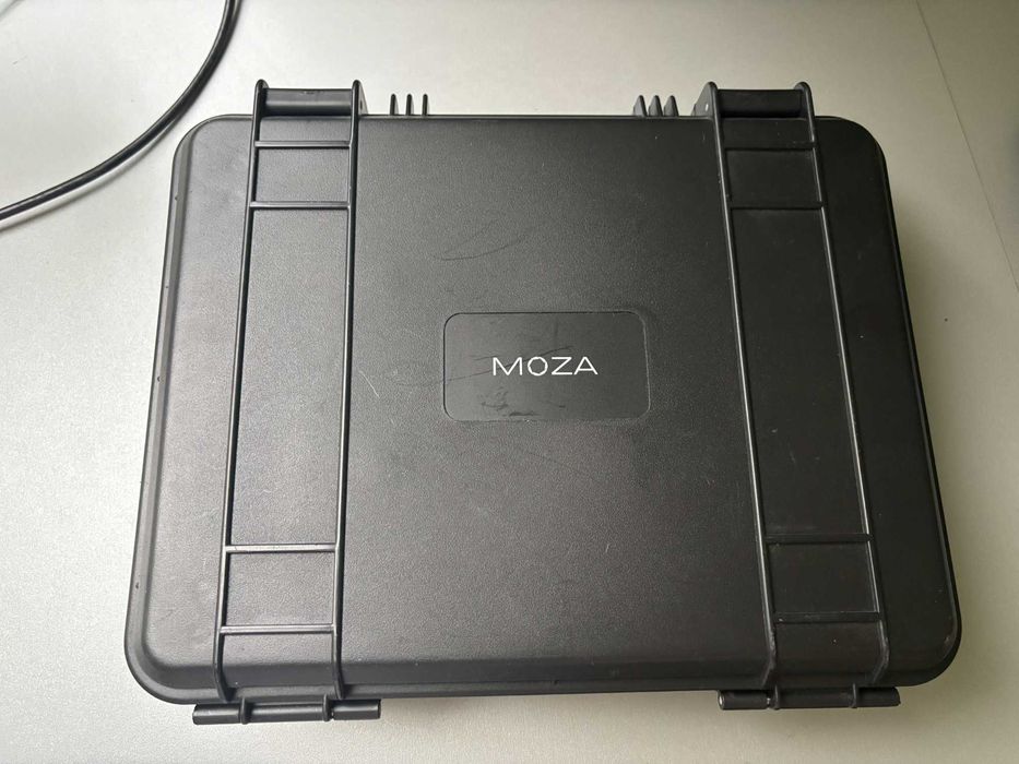 MOZA AirCross gimbal z walizka