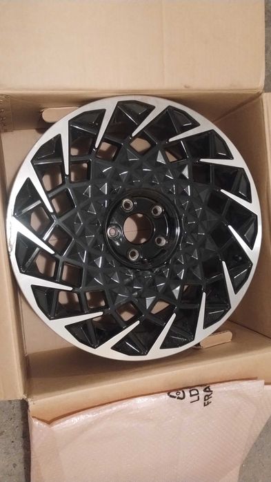 FELGA Ioniq 5 V EV 5x114,3 R20  52910 GI210