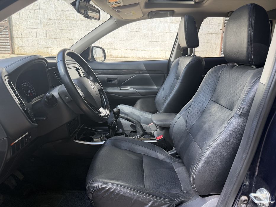 Mitsubishi Outlander 2.2 D 7 lugares Nacional