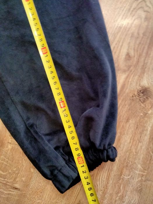 68-62.Шикарний,велюровий,прогугулочний,спортивний костюм