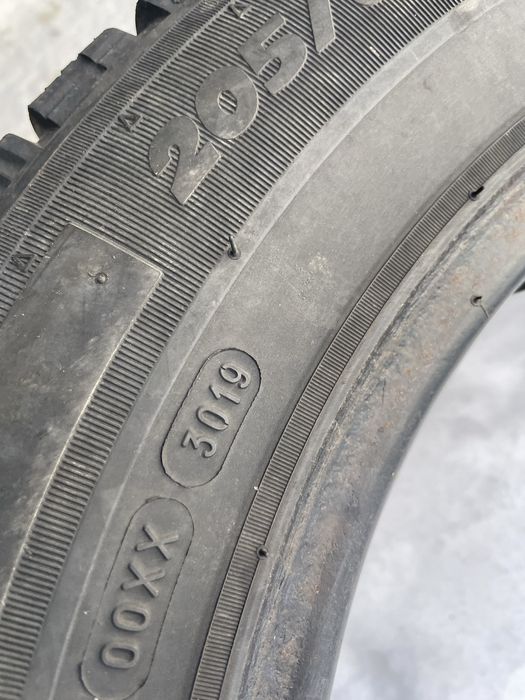 Пара 205/65r16C michelin зимова резина цешка на бус