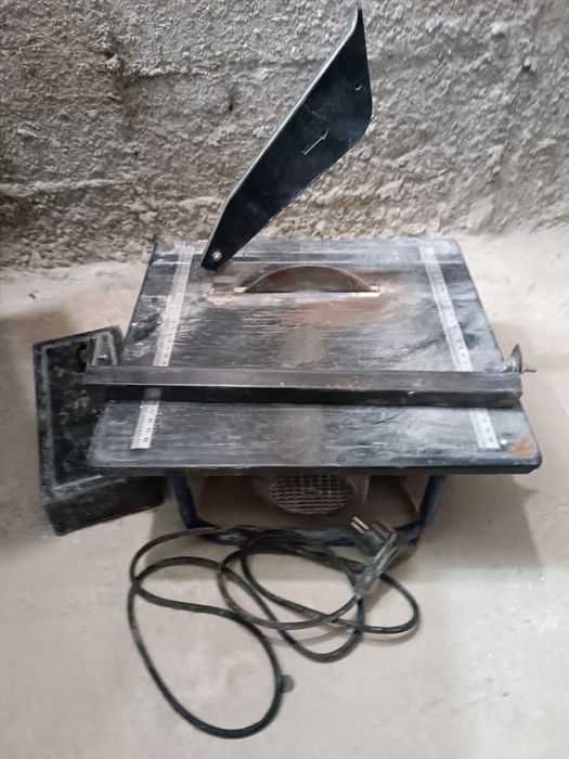 Przecinarka do glazury