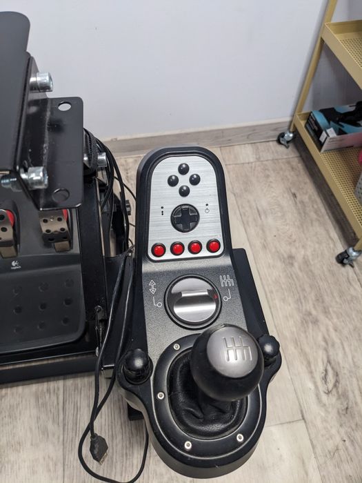 Гоночний руль Logitech G25 + професійна стійка (підставка)