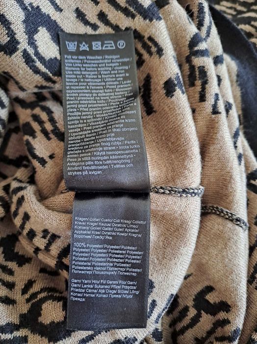 Sukienka wyszczuplająca elastyczna sweterkowa