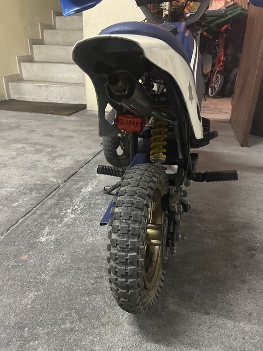 Motos as gasolina ussadas  cada uma 150 euros