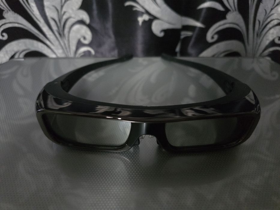 Продам оригінальні активні 3D окуляри SONY TDG-100.