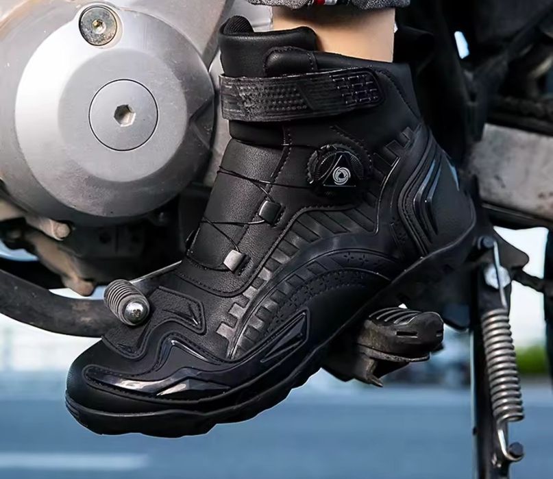 Botas mota, novas n° 41
Pretas