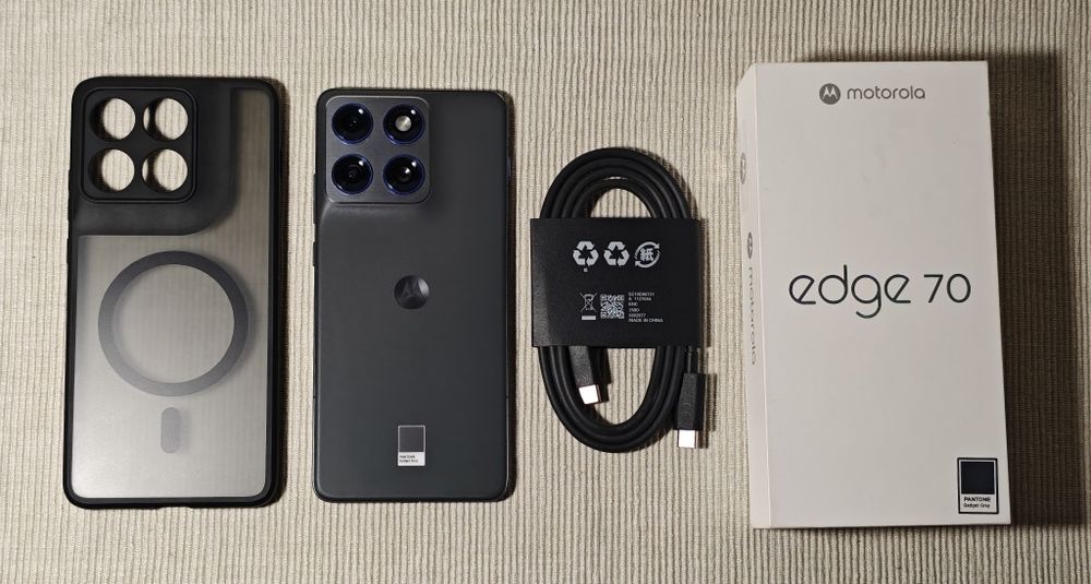 Motorola edge 70  512 GB комплект