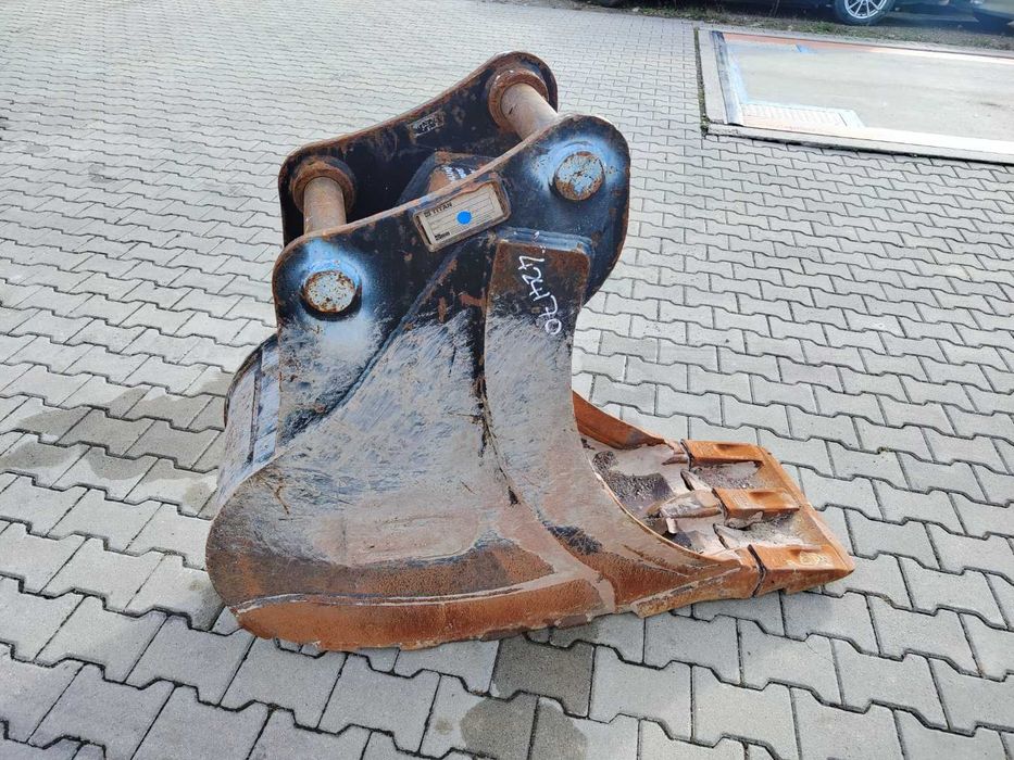 Łyżka kopiąca do koparki szer 45 cm sworzeń fi 65 mm 14t Hitachi Titan