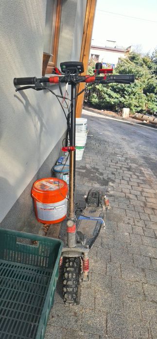IX 6 Hulajnoga elektryczna