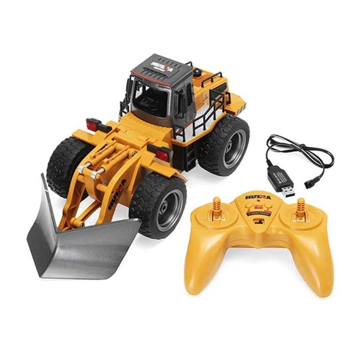 RC Máquina Huina Modelo 1586 1:18 2.4G 6CH c/ bateria recarregável
