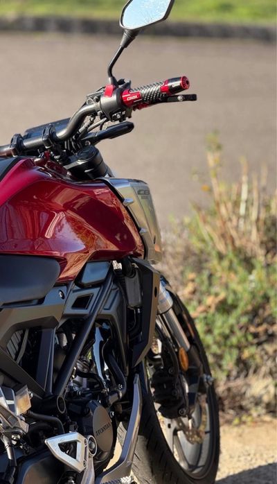 vendo mota honda 125 r 2019