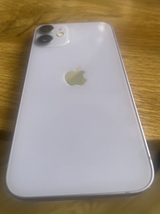 iPHONE 12 mini bateria 84%