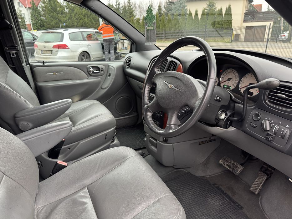 Chryler grand voyager 3.3LPG full opcja ANGLIK