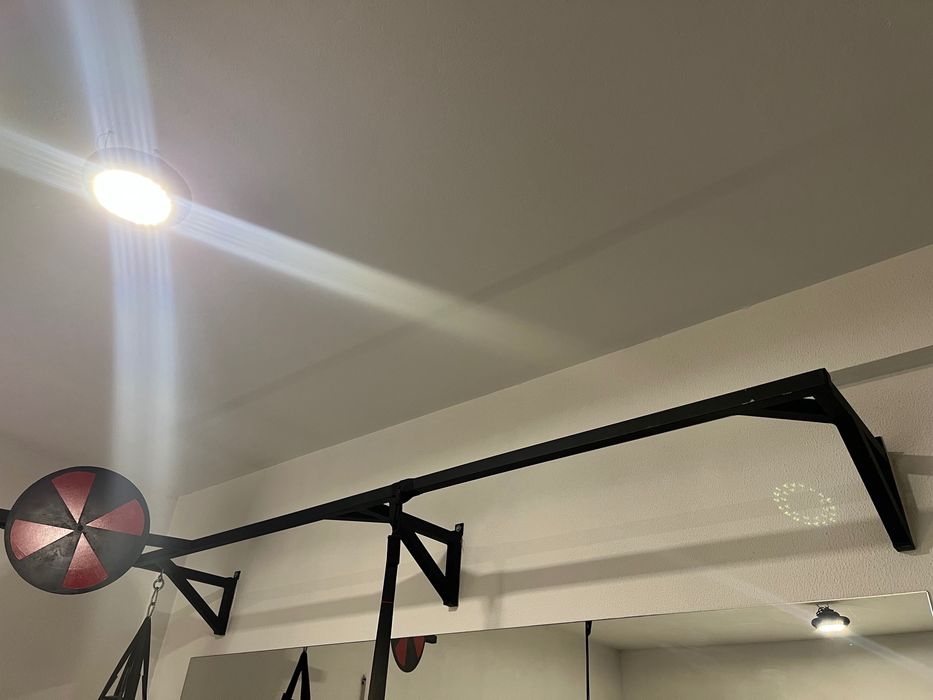 Suporte de parede multifuncional em ferro