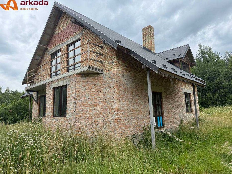 Продається будинок в передмістті Івано- франківська в с. Угринів.