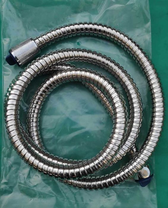 Conjunto chuveiro + Suporte + Bicha.