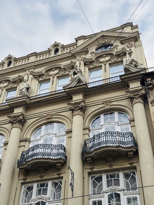 Продаж 2 кім квартири по вул.Дорошенка, БЕЗ КОМІСІЇ.