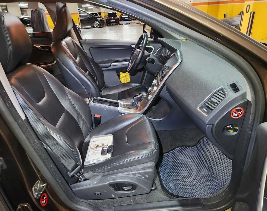 Volvo XC60 2016 2.0 Дизель