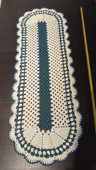 Tapete caminho de mesa em crochê