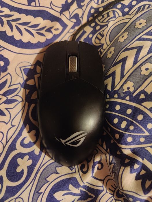 myszka Asus Rog strix impact III