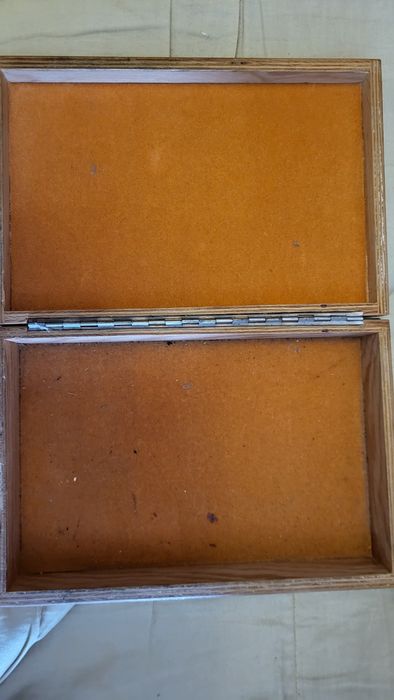 Шкатулка дерево чеканка Буковина