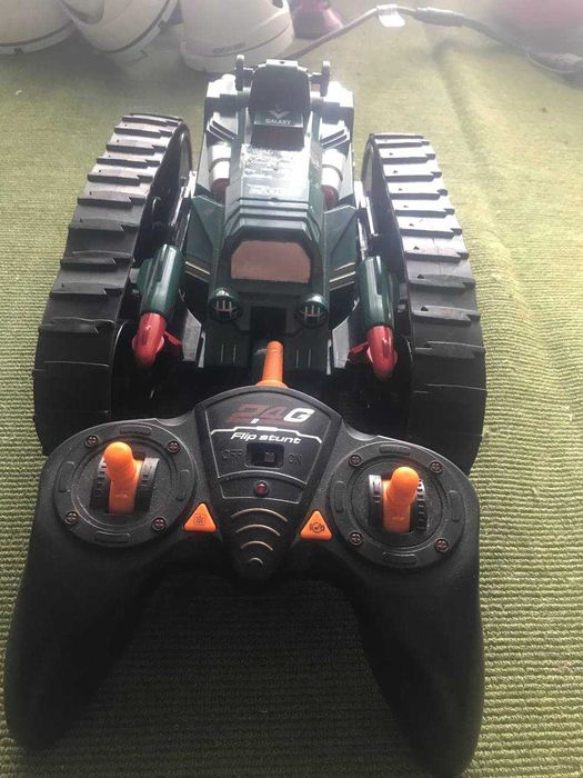 танк на рідокеруванні трюковий ROVER  r6