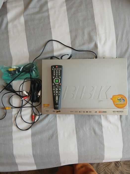 Продам двд плеєр