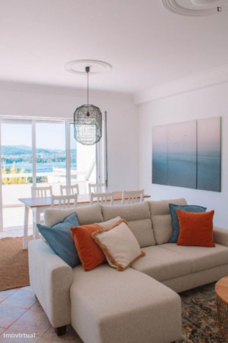 Apartamento com 4 quartos - localizado em Viana do castelo