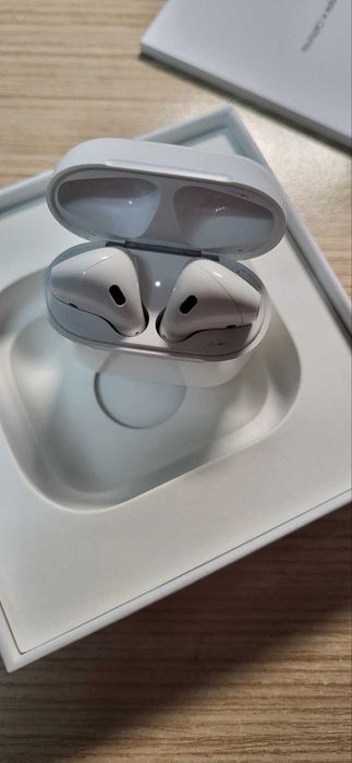Apple AirPods with Charging Case 2 gen (MV7N2RU/A) White б/у Навушники