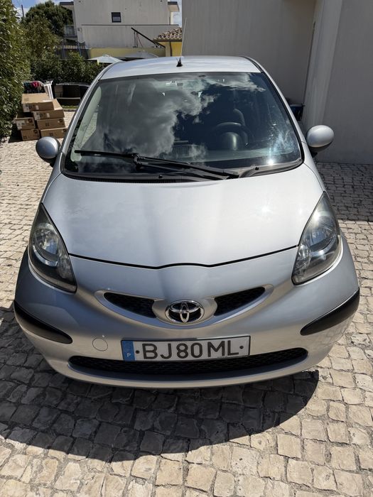Toyota Aygo - 1.0 / gasolina - Ago/2006