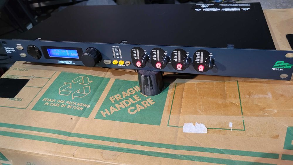 System zarządzania głośnikami BSS FDS-334 MiniDrive crossover