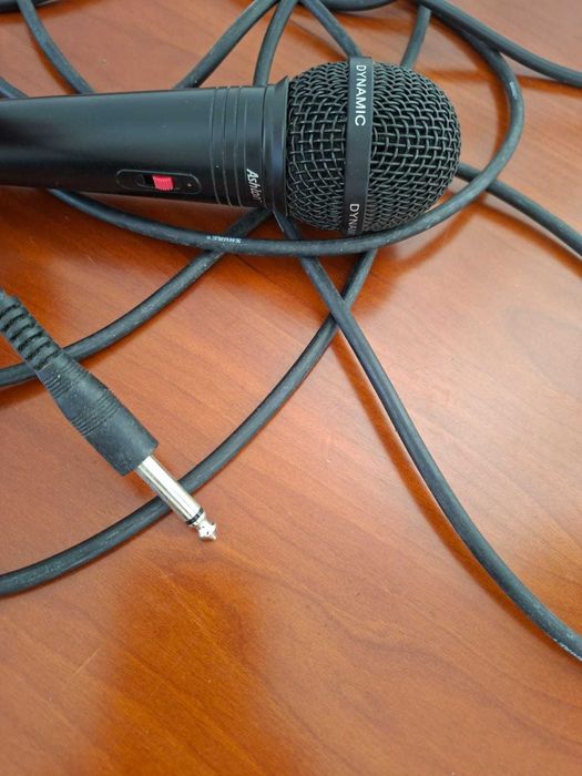 Ashton Dynamic Microphone Kit with Floor Stand64740455347714124