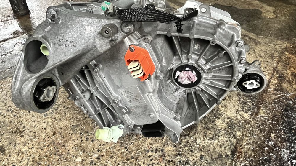 Двигун Tesla 3 Y 980