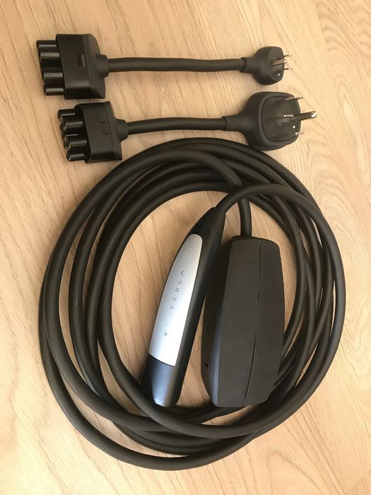 Зарядне tesla gen 3 mobile connector
