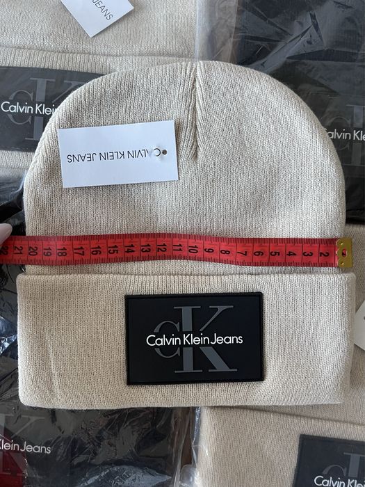 Шапка осінь/зима  calvin klein jeans