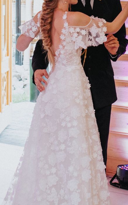 Suknia ślubna w stylu boho/rustykalnym + welon