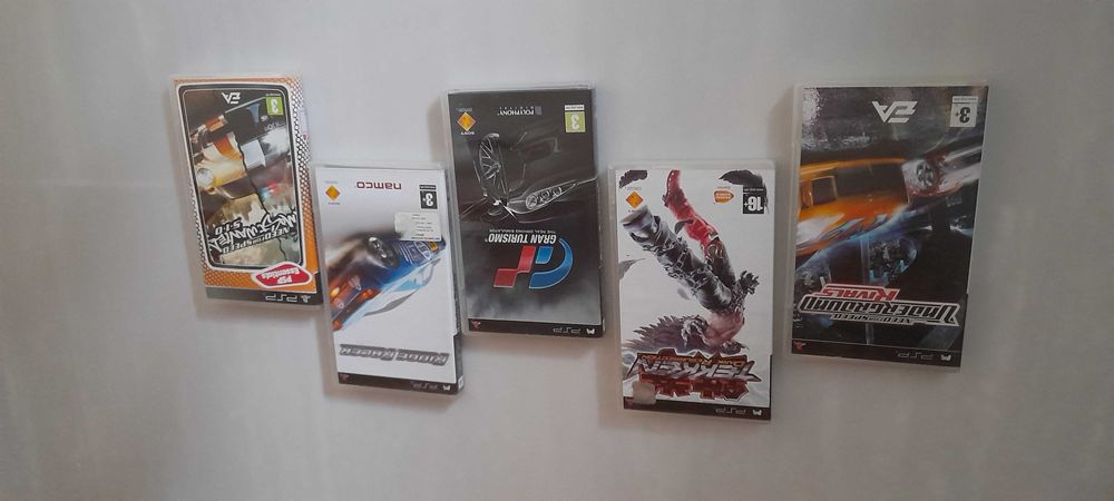 Jogos PSP UMD  4 unidades