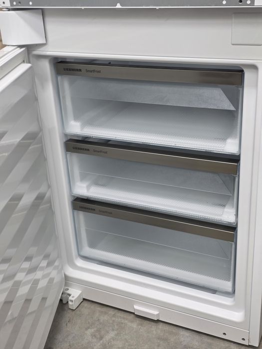 Вбудований холодильник liebherr 2024рік  Швейцарія А+ side-by-side