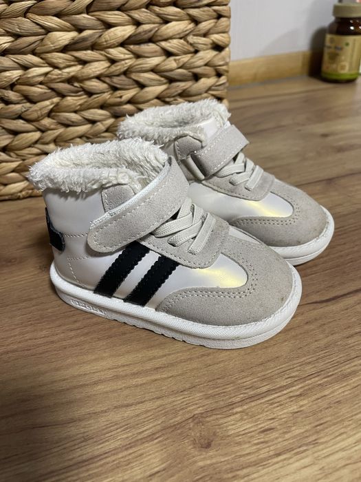 Дитячі ботінки 19 розмір