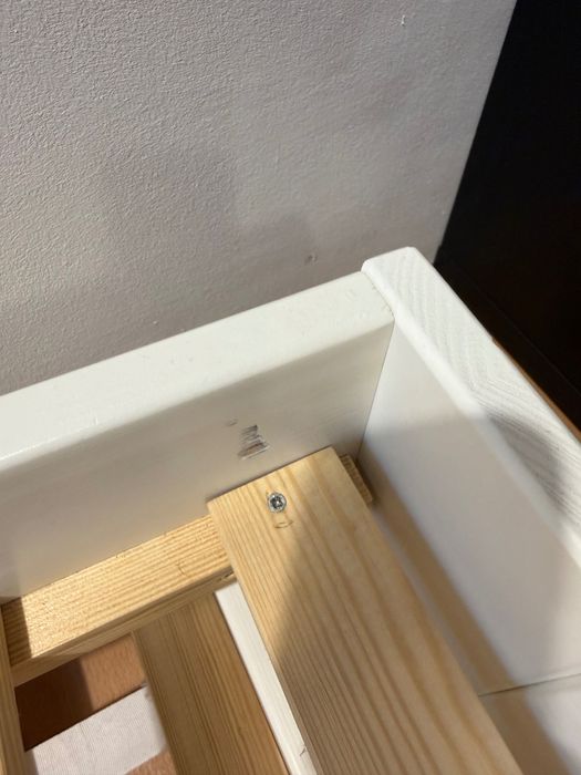 Białe drewniane łóżko 160x80 z szufladą na drugi materac lub zabawki