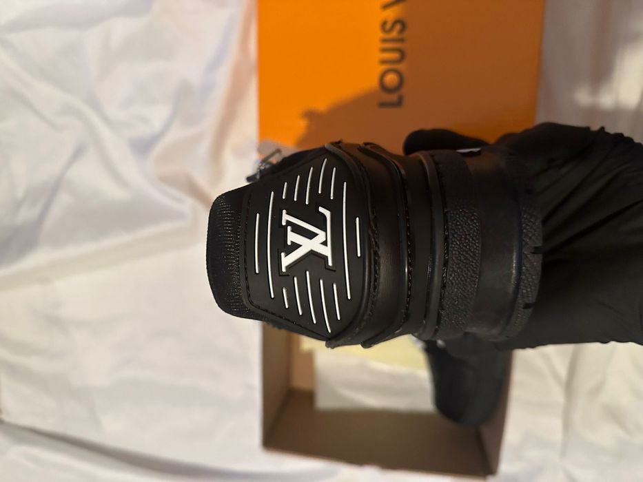 Louis Vuitton Trainers 41