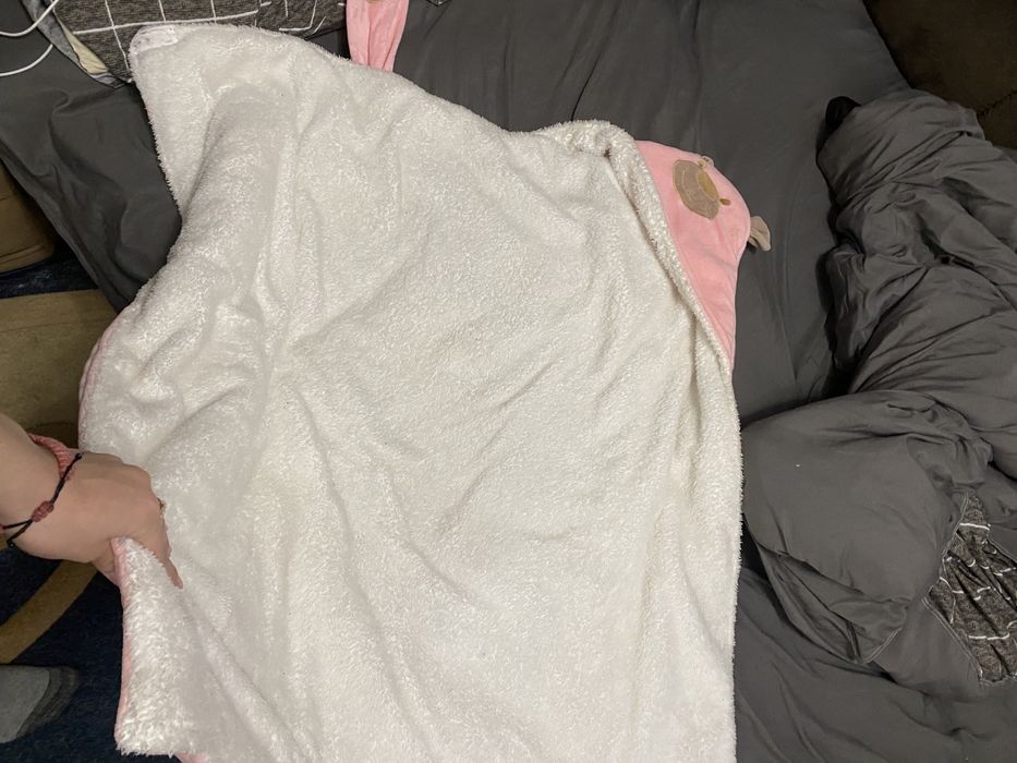 Продам дитячій конверт на виписку