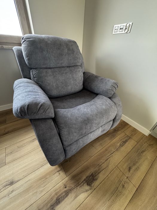 Fotel bujany, obrotowy KAOS