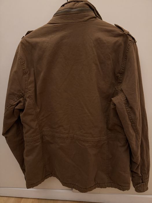 Casaco superdry cor de mel forrado e com bolsos