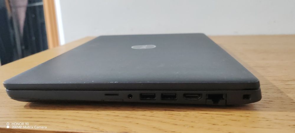 Portátil Dell Profissional - Rápido (SSD) - Ideal para Trabalho/Estudos - Como Novo